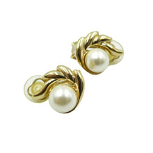 Load image into Gallery viewer, Vintage Gold &amp; Pearl Clip On Earrings