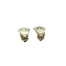 Load image into Gallery viewer, Vintage Faux Mother of Pearl Clip On Earrings