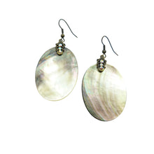 Load image into Gallery viewer, Vintage Mother of Pearl Earrings