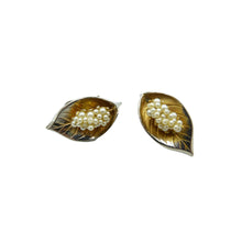 Load image into Gallery viewer, Vintage Silver, Gold &amp; Pearl Leaf Clip On Earrings