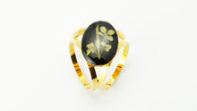 Load image into Gallery viewer, Vintage Gold Tone &amp; Black Enamel Floral Scarf Ring