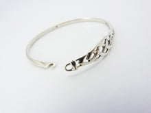 Load image into Gallery viewer, Vintage Silver 925 Scottish Celtic Knot Bangle