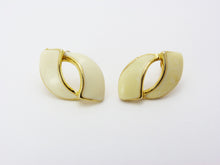 Load image into Gallery viewer, Vintage Cream Enamel Earrings