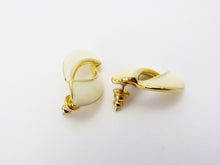 Load image into Gallery viewer, Vintage Cream Enamel Earrings