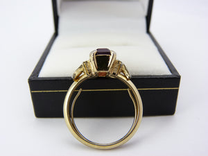Vintage Avon Gold Tone & Amethyst Glass Ring Size P