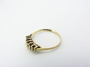 Vintage 9CT Gold Cubic Zirconia Ring UK N
