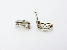 Load image into Gallery viewer, Vintage Sterling Silver Kit Heath Celtic Knot Clip On Earrings