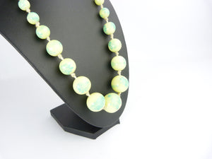 Vintage Art Deco Pale Yellow & Green Glass Bead Necklace