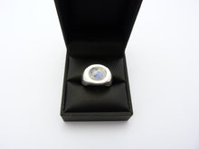 Load image into Gallery viewer, Vintage Silver 925 &amp; Moonstone Ring