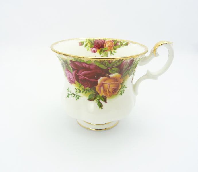 Vintage Royal Albert Bone China Old Country Roses Tea Cup