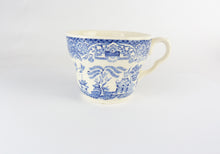 Load image into Gallery viewer, Vintage English Ironstone England Blue Willow Pattern  Tea Cup