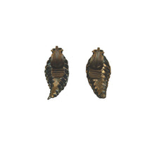 Load image into Gallery viewer, Vintage Copper Leaf Brooch &amp; Earrings Set