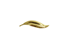 Load image into Gallery viewer, Vintage Gold Leaf Brooch