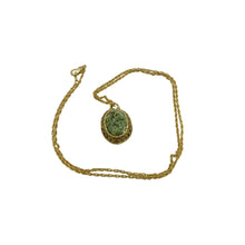 Load image into Gallery viewer, Vintage Gold &amp; Jade Chip Pendant Necklace