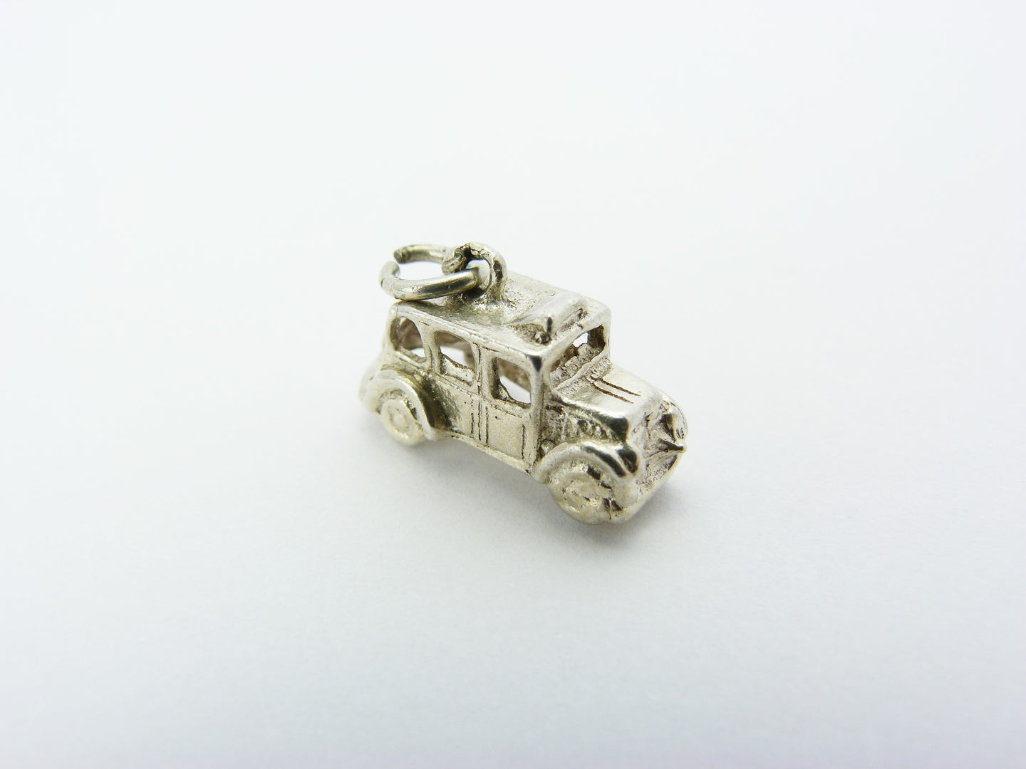 Vintage London Cab Taxi Hackney Carriage Silver Charm