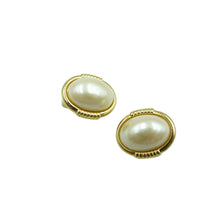 Load image into Gallery viewer, Vintage Gold Tone &amp; Faux Pearl Clip On Earrings